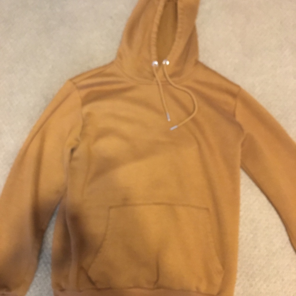 Men’s brown hoodie